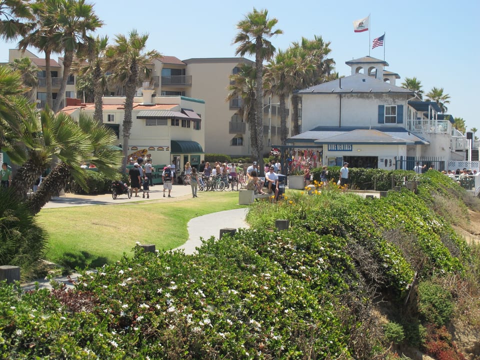 Steps to the pier and boardwalk