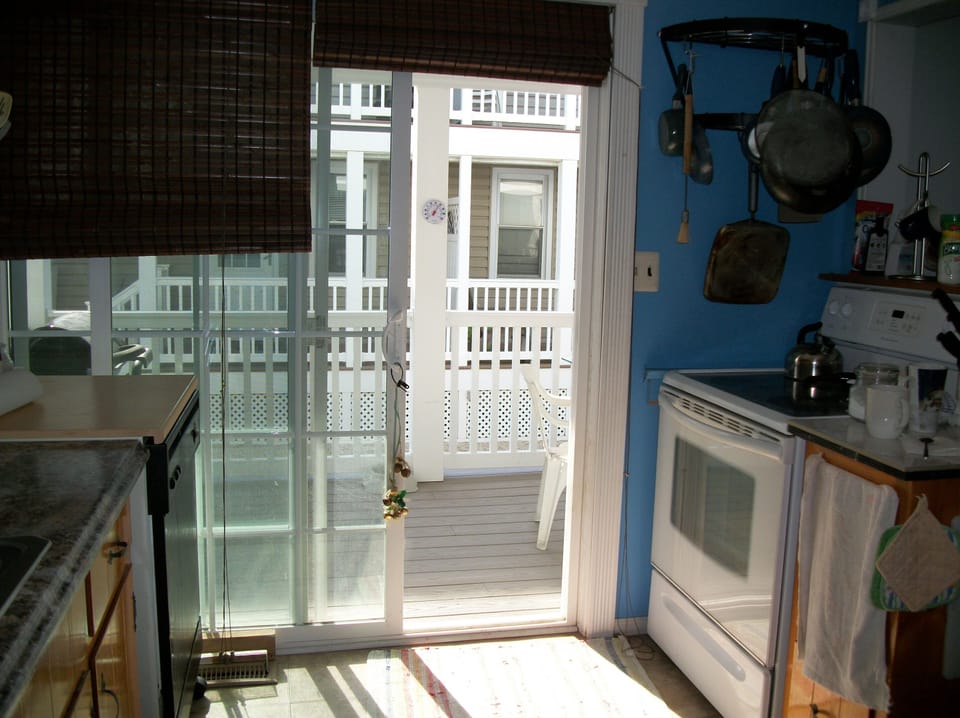 kitchen looking to back deck
