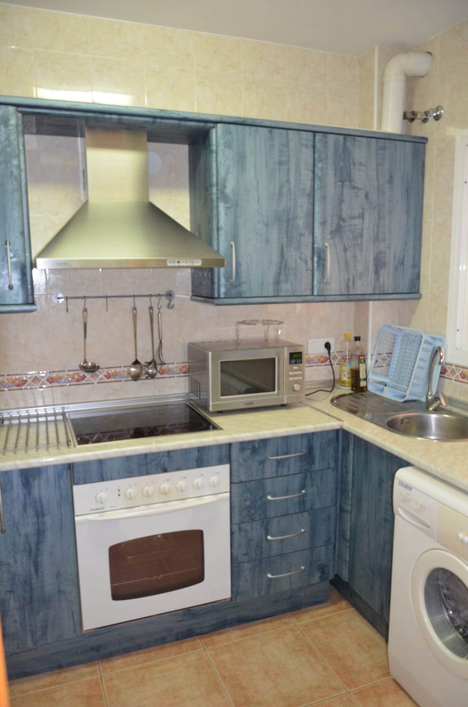 Well equipped kitchen