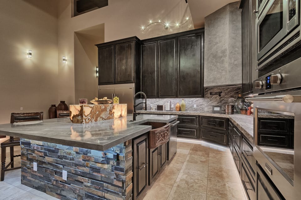 Casa Blanca Main Kitchen 