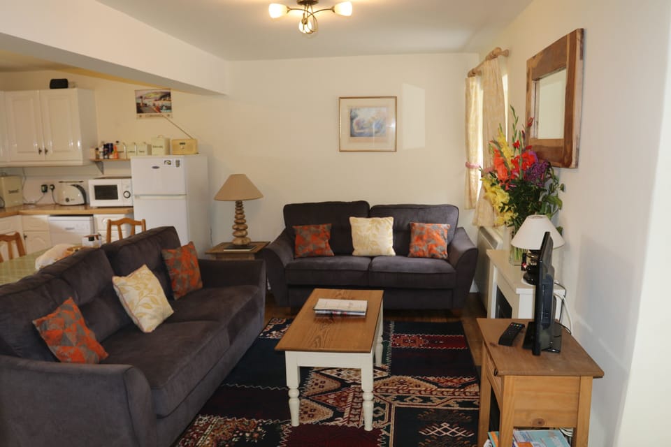Hollyhock  - living area