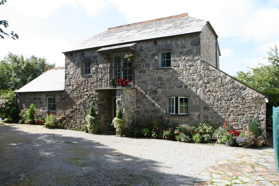 The barn
