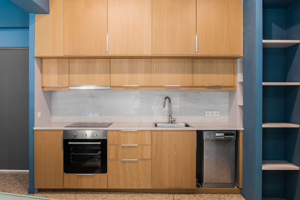 1st floor apt.: kitchen