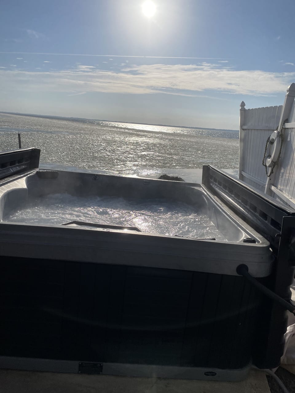 Outdoor spa tub