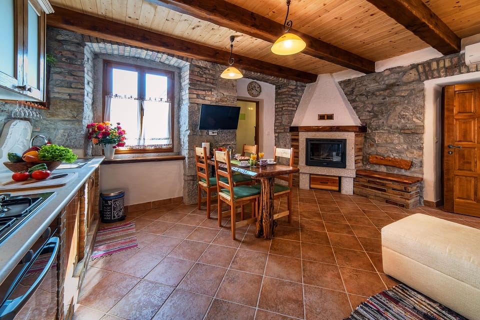 Living room with fireplace