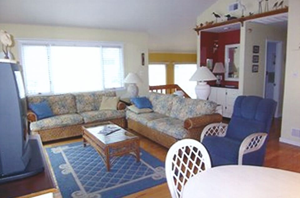 Spacious Living Area
