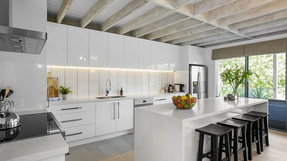 Whether you're a seasoned chef or just starting out, you'll feel inspired to create culinary masterpieces in this well-equipped kitchen.