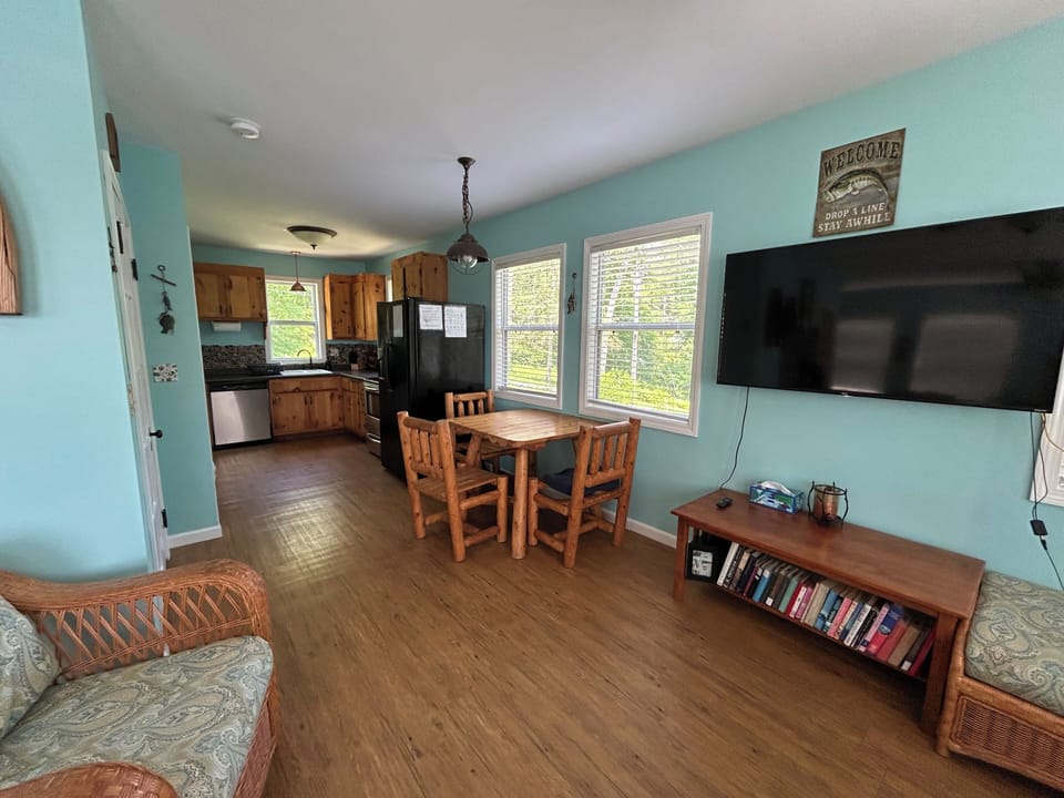 Looking from living room into kitchen 