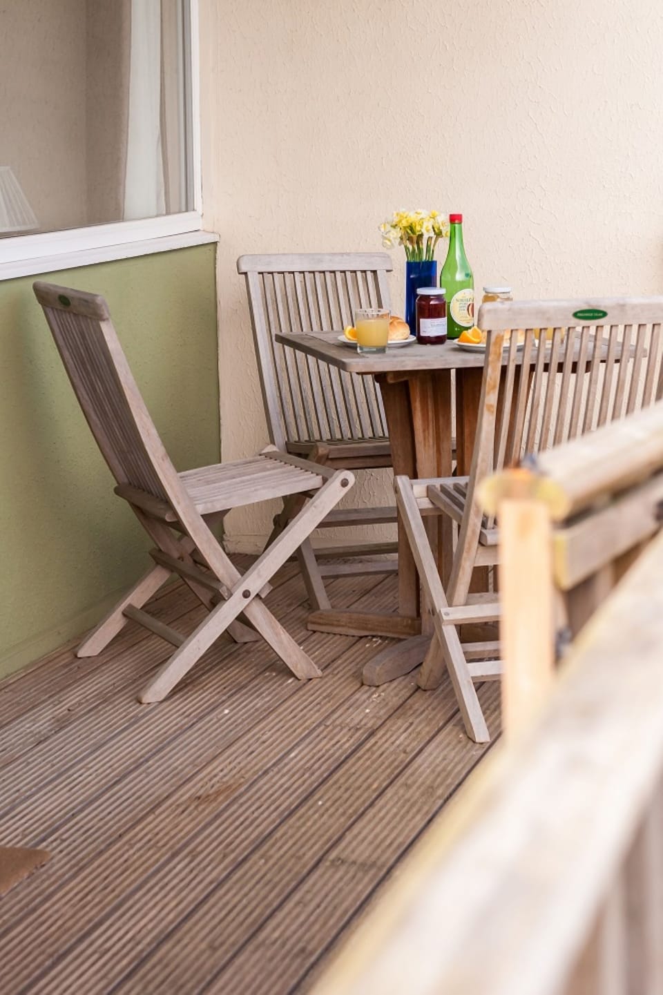 Eat alfresco on the terrace