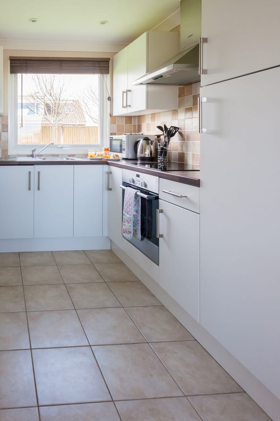 Fitted kitchen with built in appliances