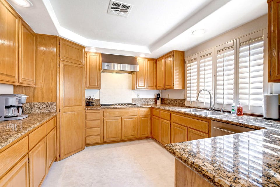 Fully equipped kitchen