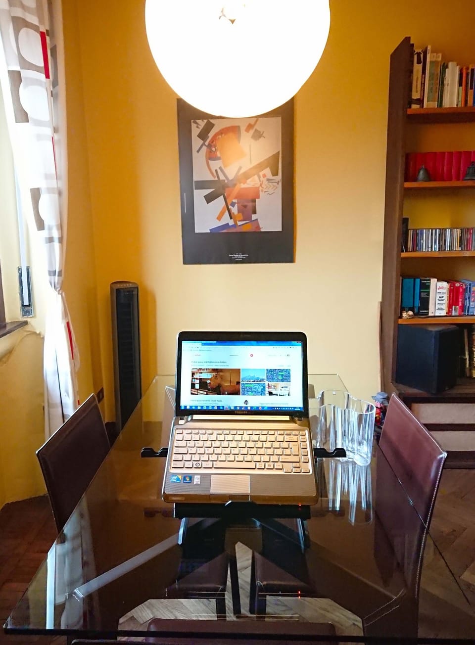 Adjstable computer stand for your comfortable smart working