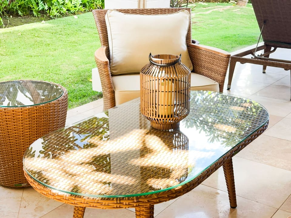 True Indoor/Outdoor Living with Covered Veranda Plunge Pool Lawn and Garden