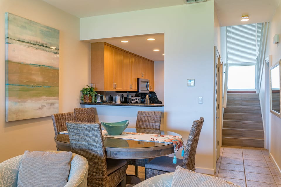 A few steps to get to the upper floor bedroom