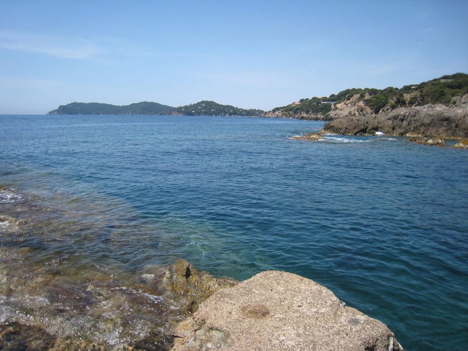 The rocks of Auguier harbour