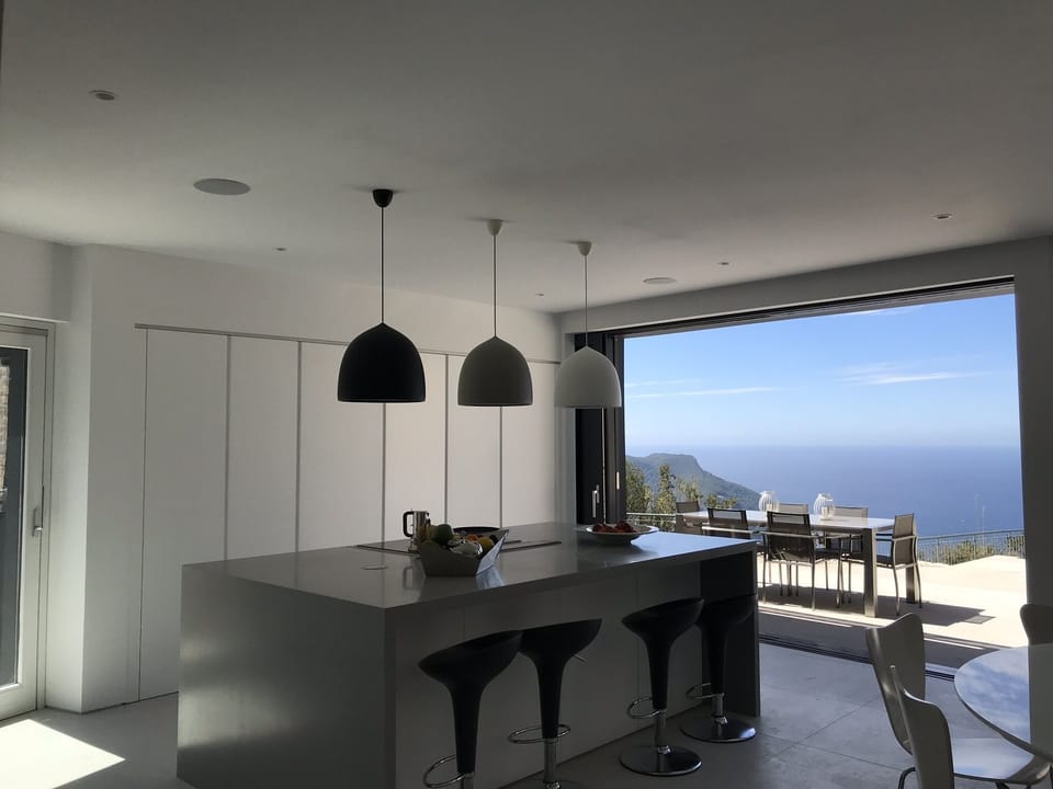 Bar stools and breakfast