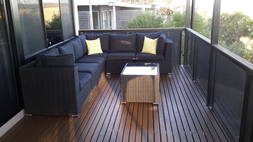 Outdoor Lounge to relax and enjoy the view.