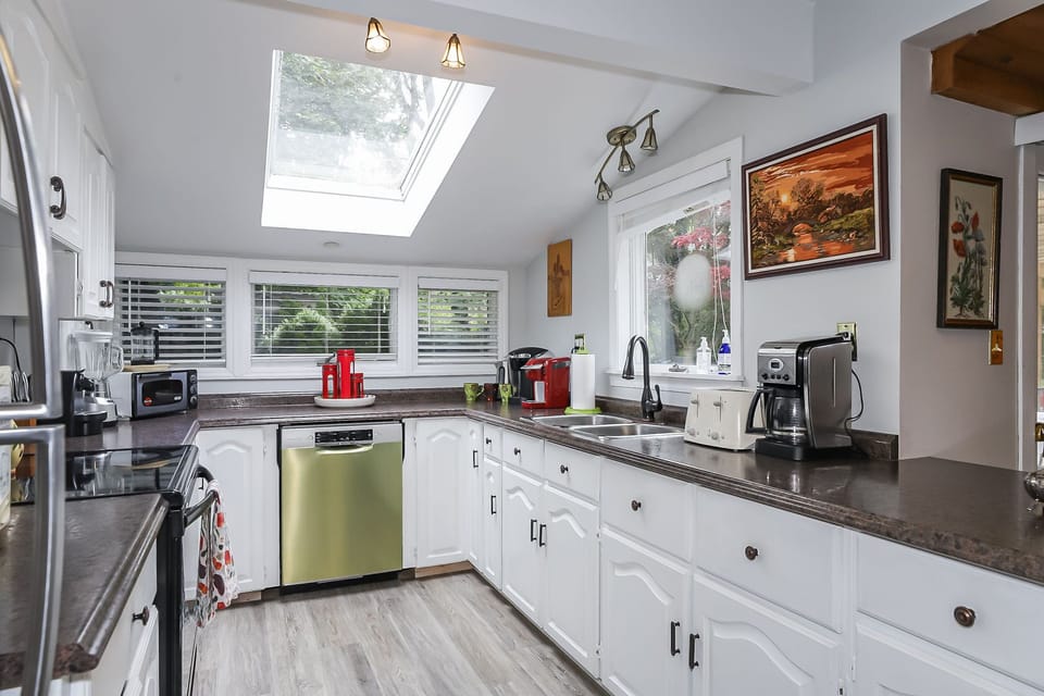 Newly upgraded painted with new appliances. New vinyl floors for easy clean ups.