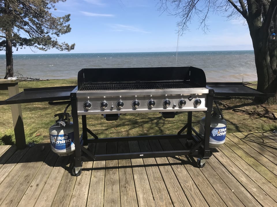 *Outdoor Propane Grill 
We have 3 Grills - Charcoal & Propane