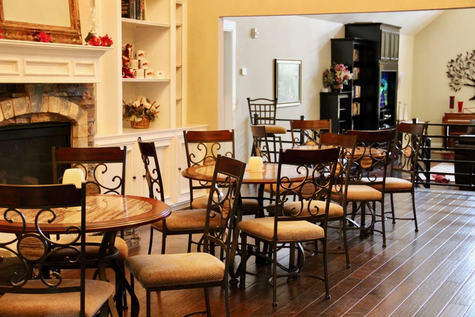 Seating for 12 around the round dining tables.