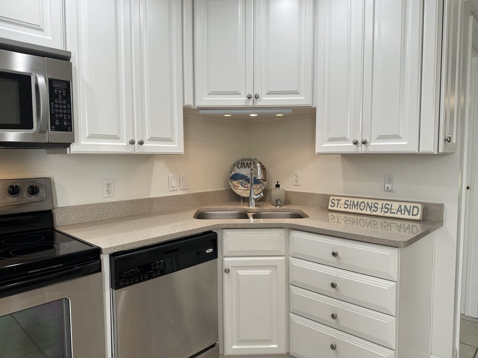 Corner Sink with Disposal