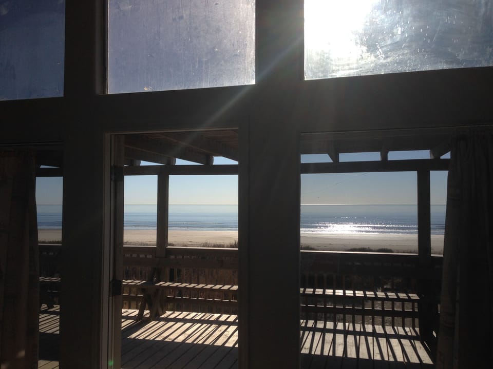 Walls of windows for beach front views.