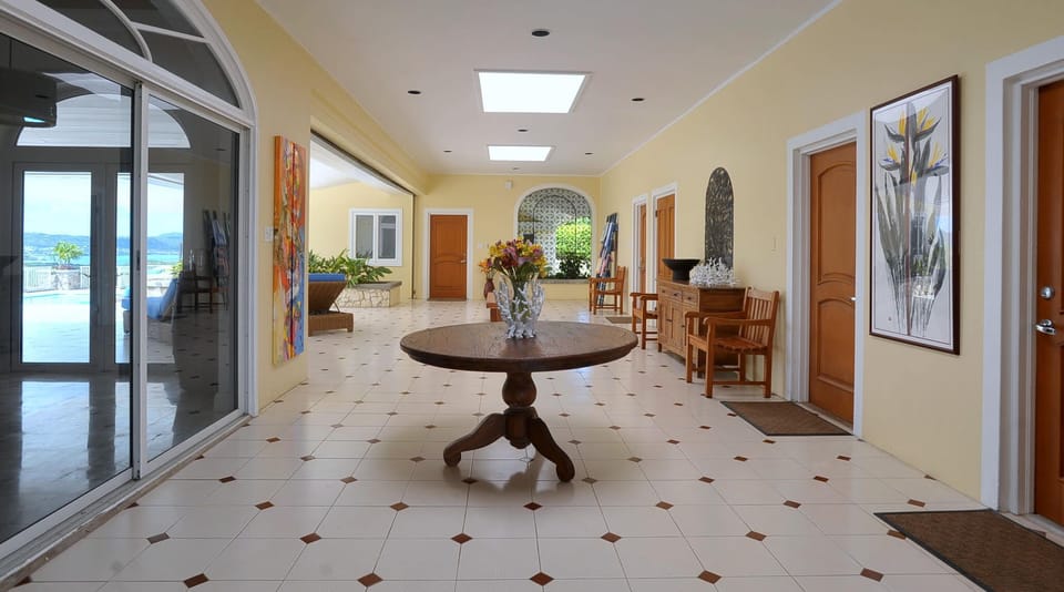 Spacious Foyer entry