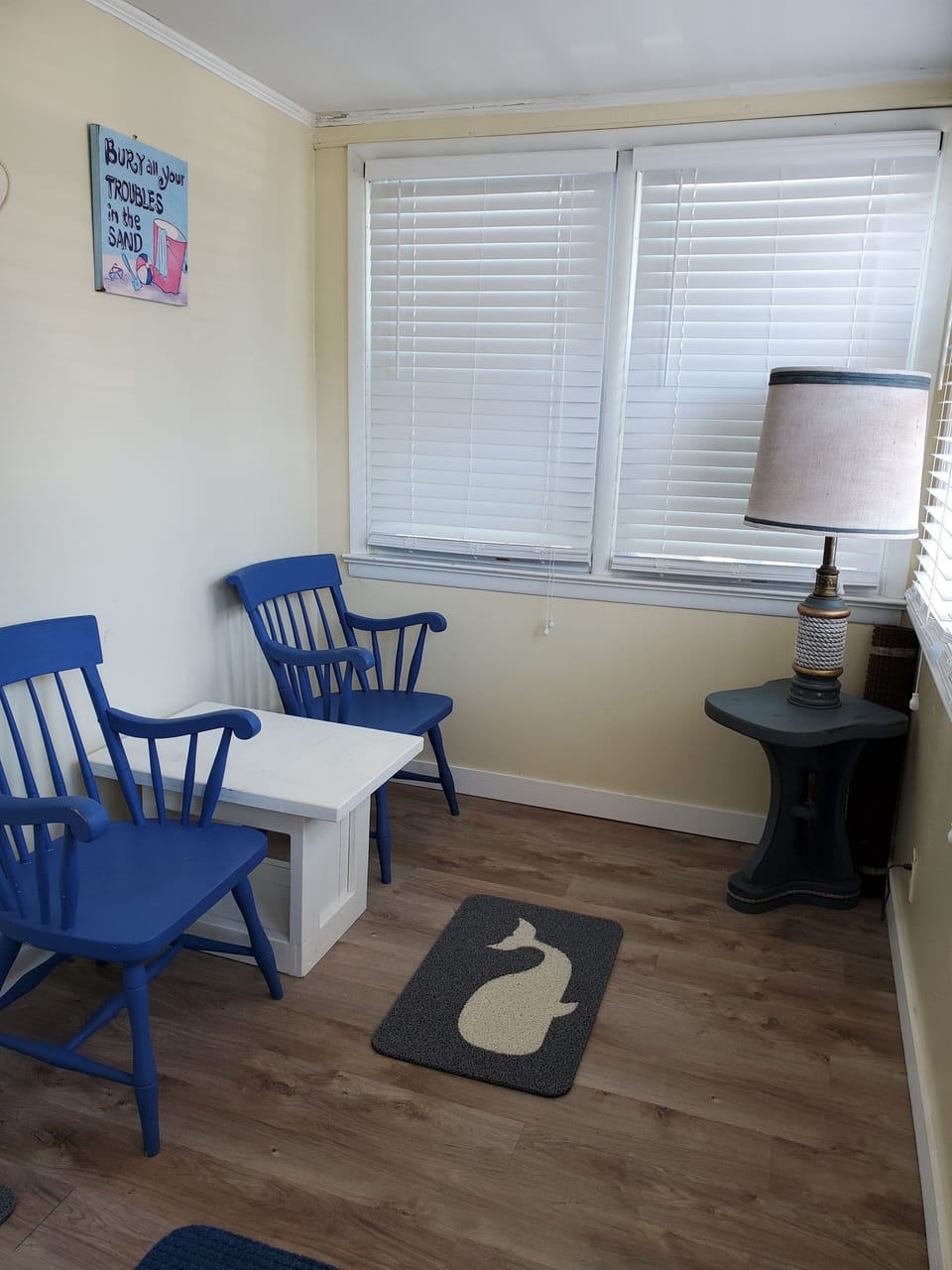 Front Sun Porch with air, photo of right side.