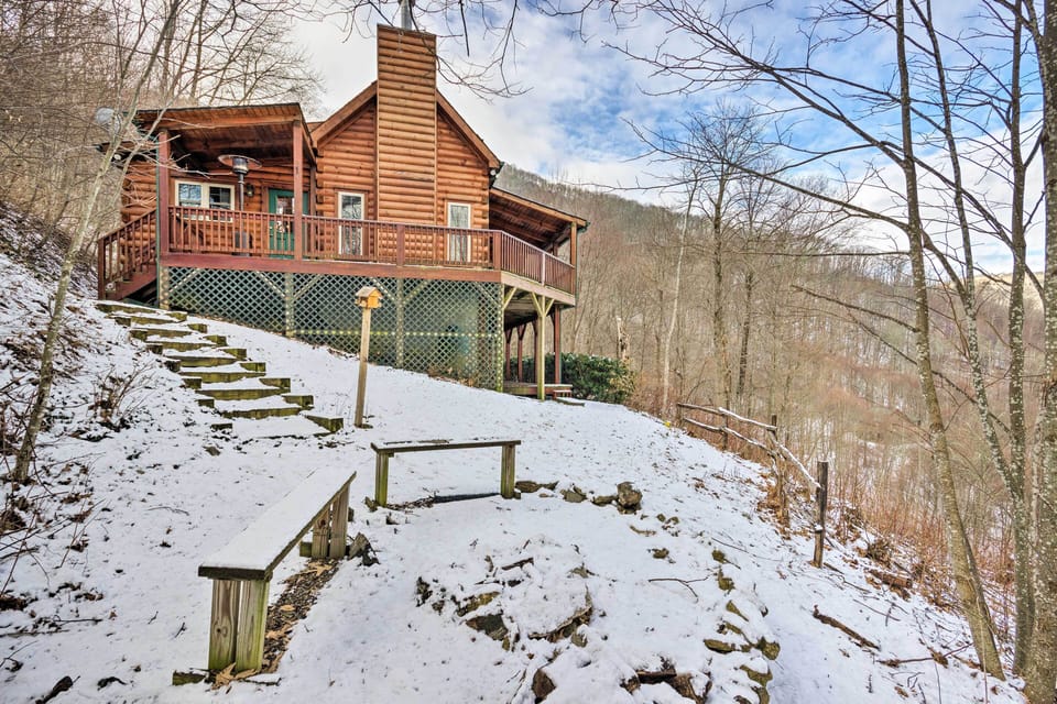 Property Exterior | Fire Pit