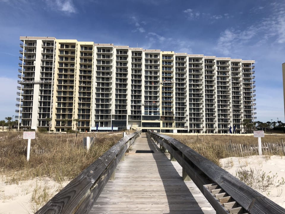 Building Beach Side