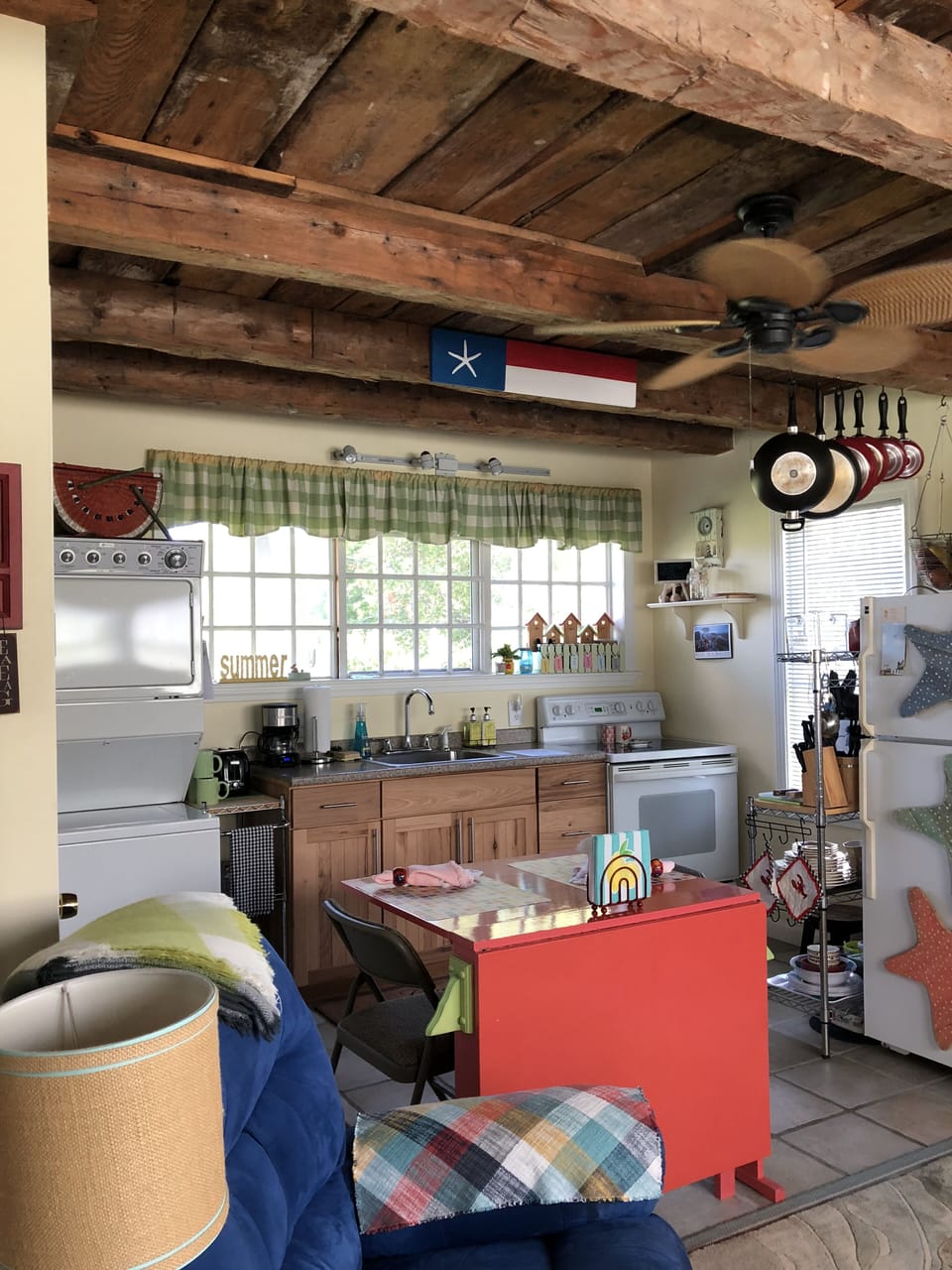 Kitchen (fully stocked) and Living Area