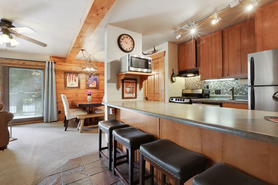 Enjoy in condo dining or one of the plenty of delicious Breck restaurants
