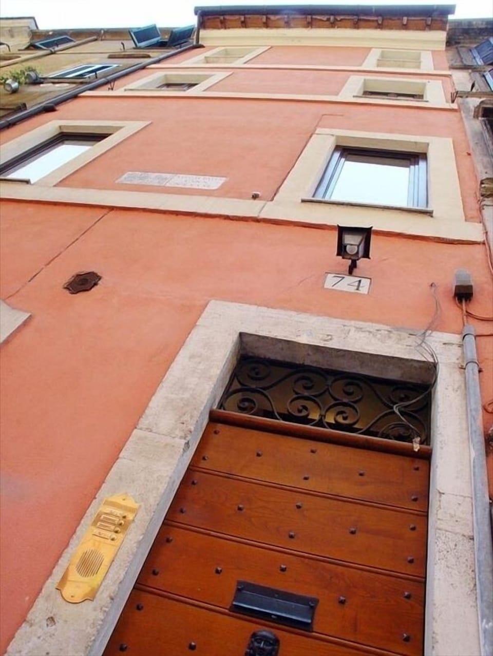 The private building (one owner) is situated only a few steps from Colosseum.