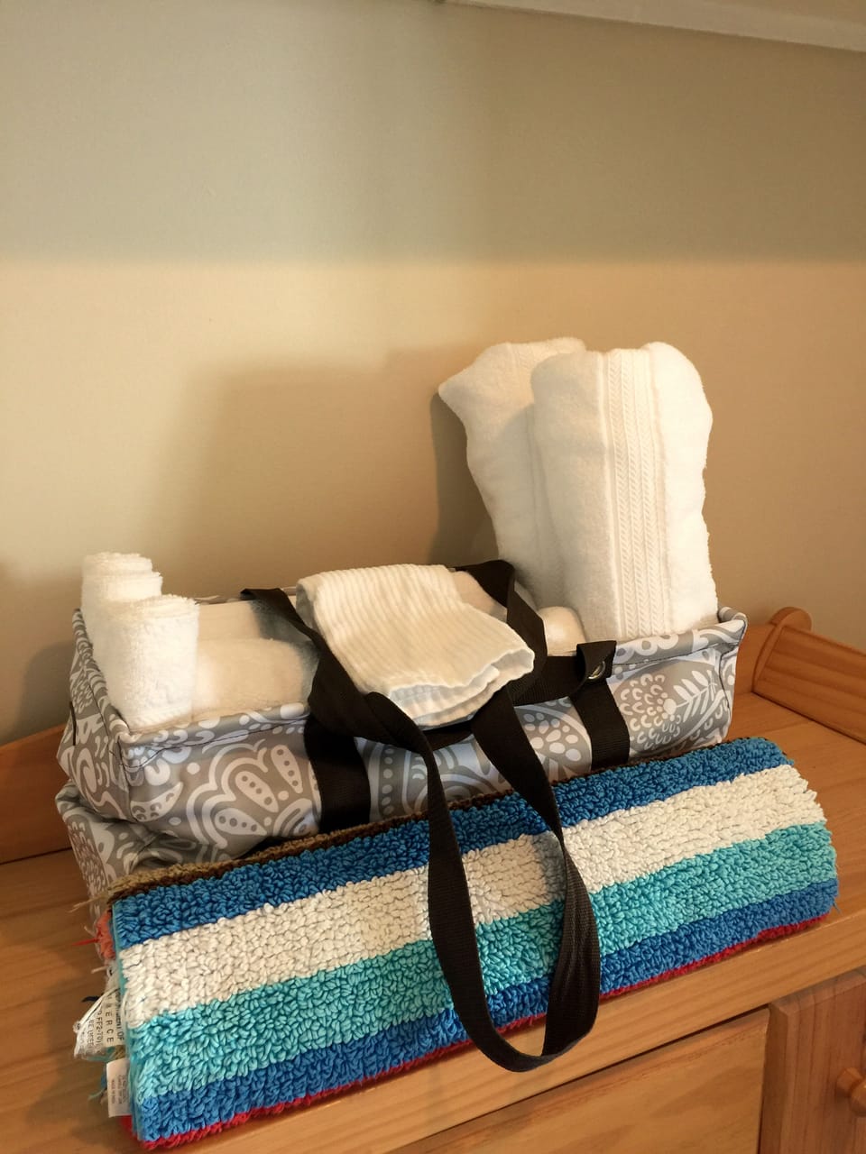 Fresh sheets, towels and bath mat with each rental!