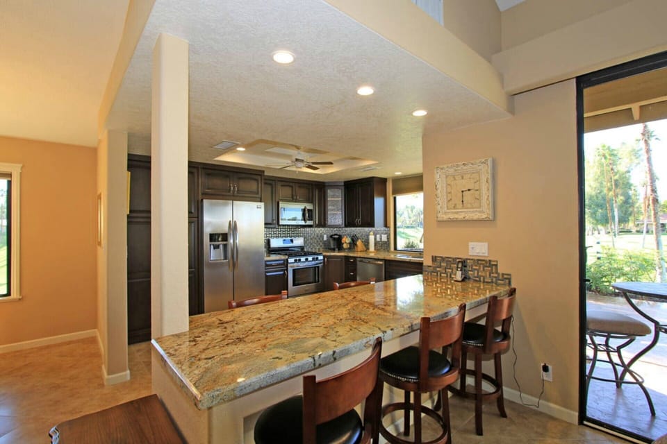 Breakfast Bar with beautiful granite countertop
