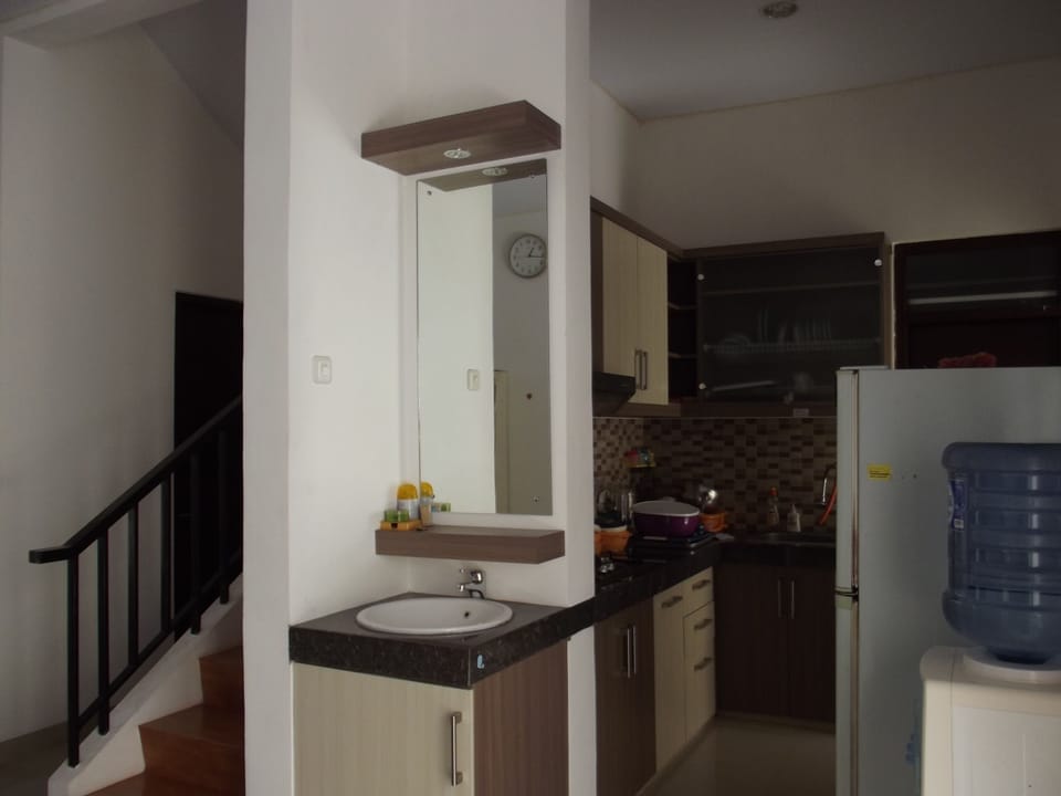 3 BR House with Pool Near KidsFun Jogja