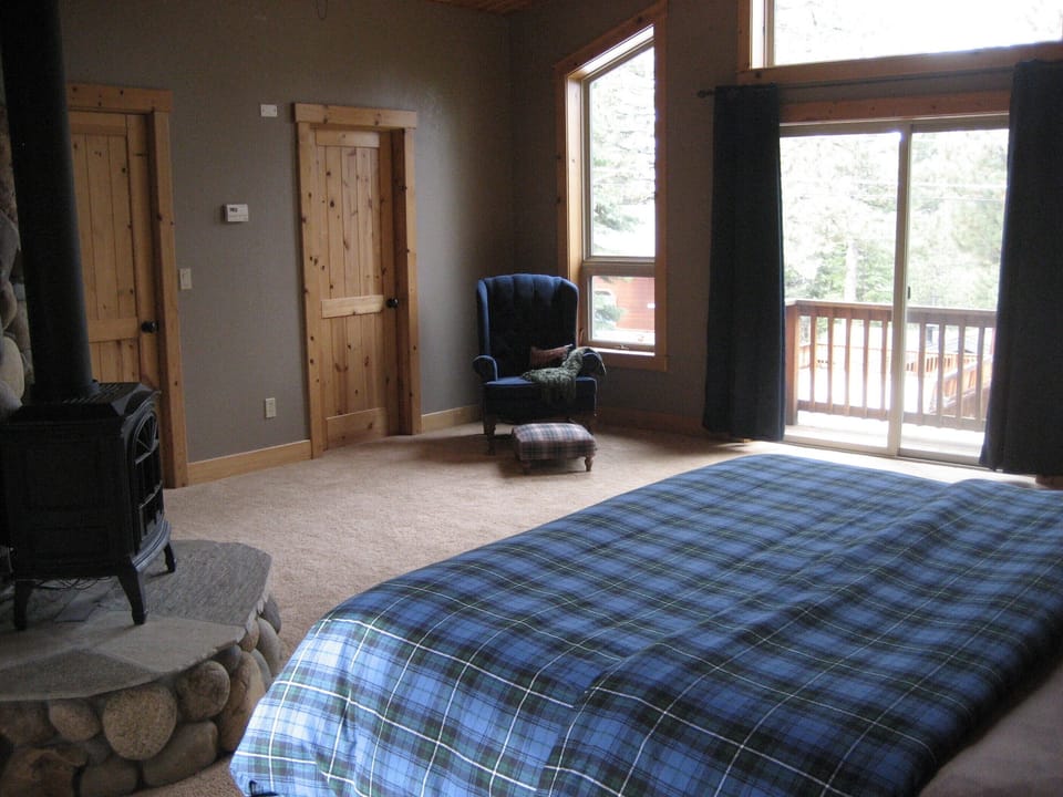 Gas fireplace for romantic ambiance in master suite
