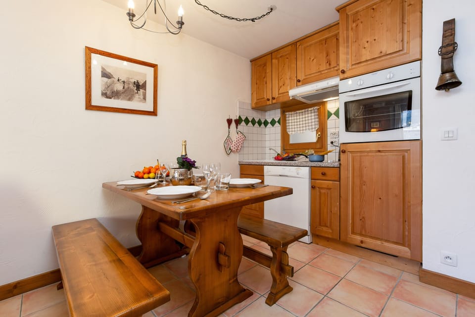 Kitchen and dining area
