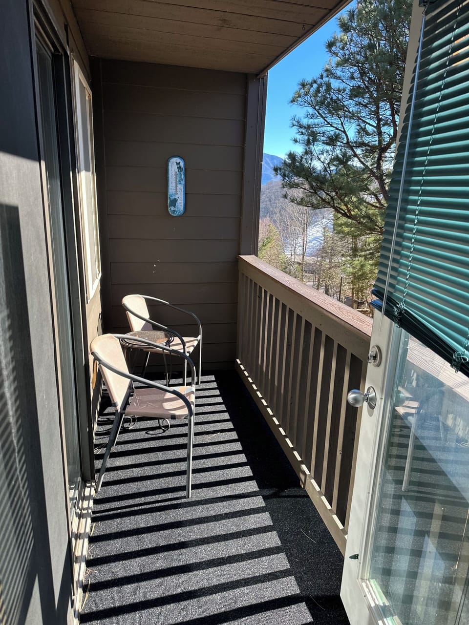 Nice balcony.