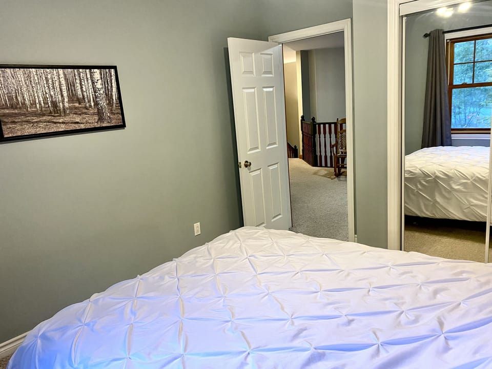 Queen bed on second floor (Bedroom #3)