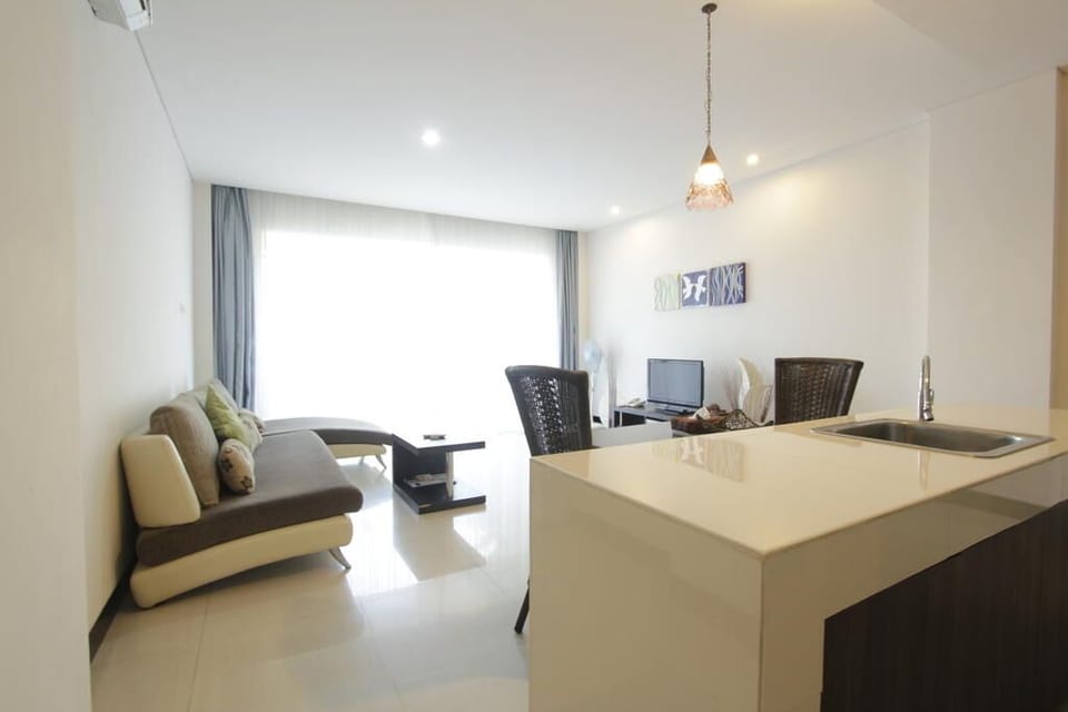 1 Bedroom Beach Side
