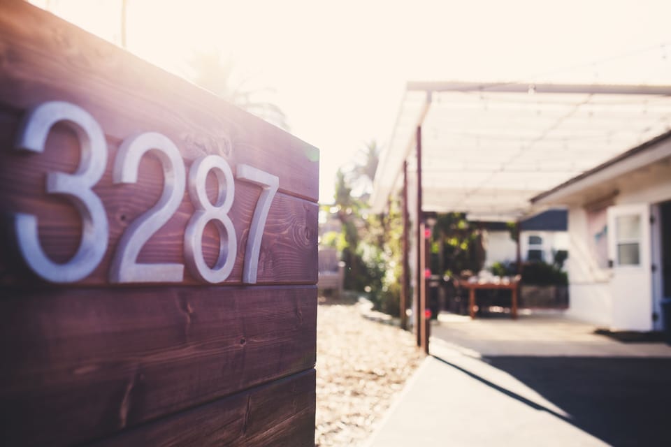 Welcome to 3287 Lincoln!