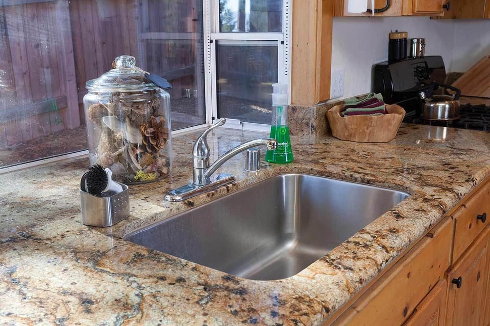 Kitchen sink