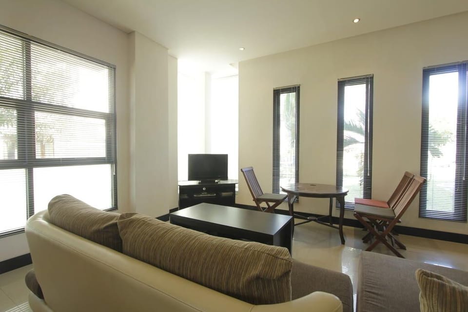 3 Bedroom Beach Side