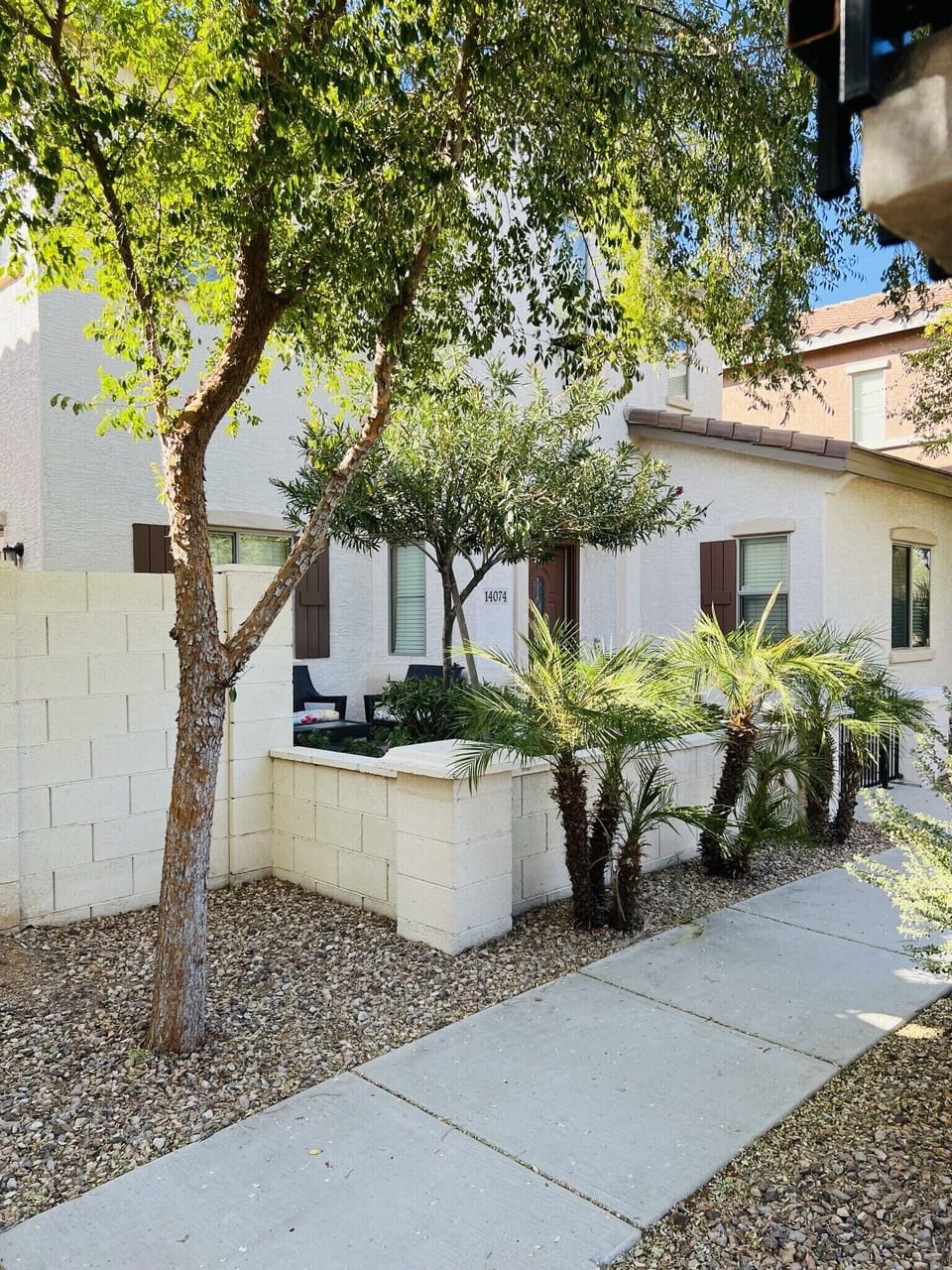 Walking up to B&B CASA