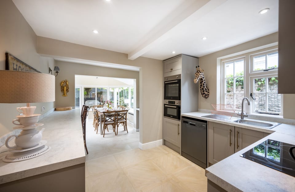 The Old Manor House, Brancaster: Kitchen/conservatory