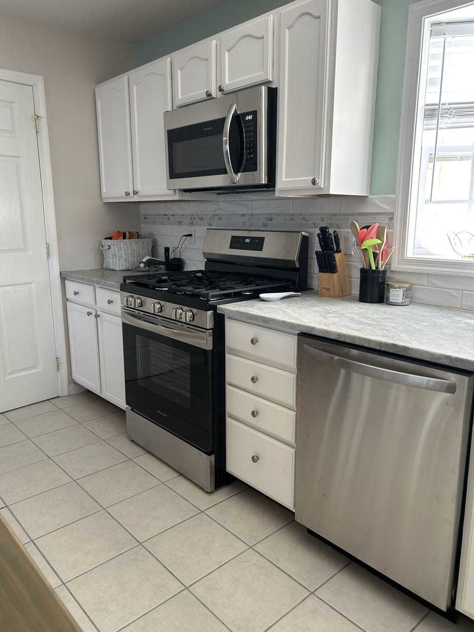 Brand new stove, dishwasher and microwave