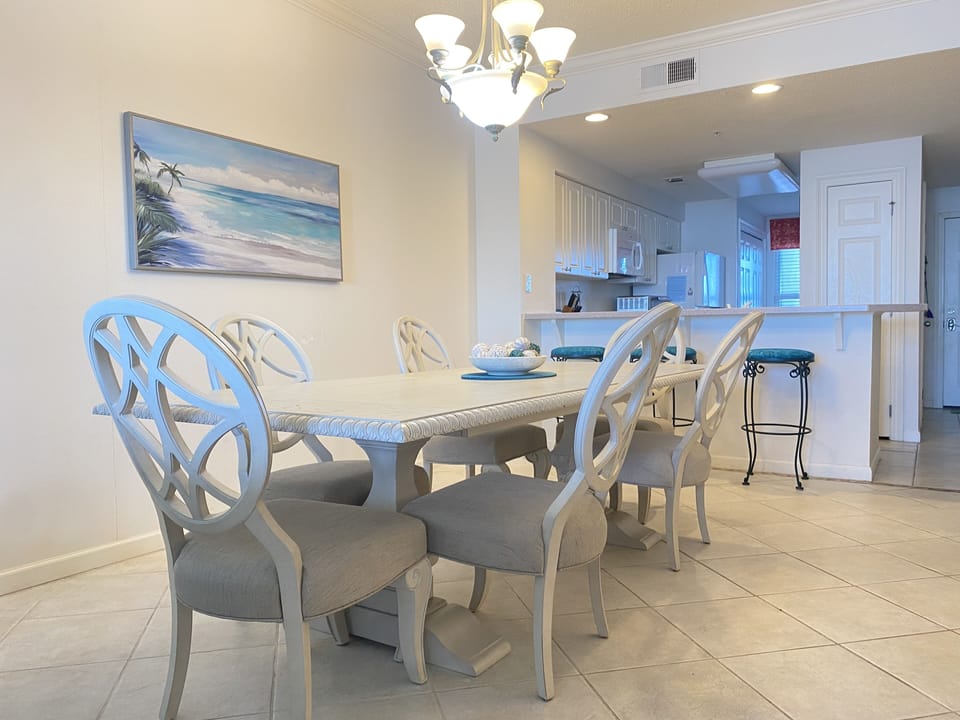 Dining Table for 6 with counter barstool seating for 3
