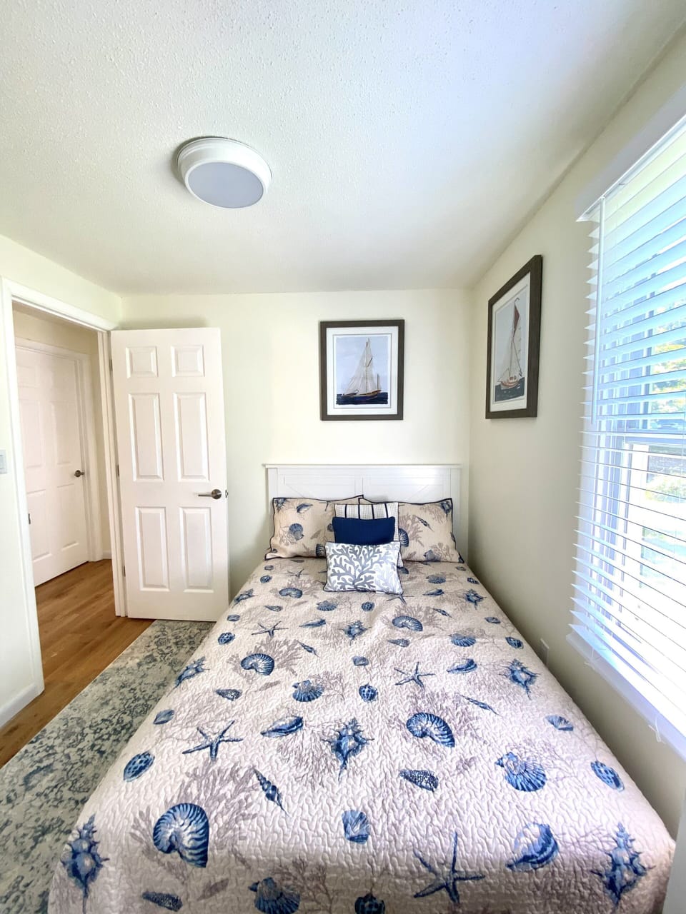 Bedroom 4 Full-Size Bed 8’x8’4”