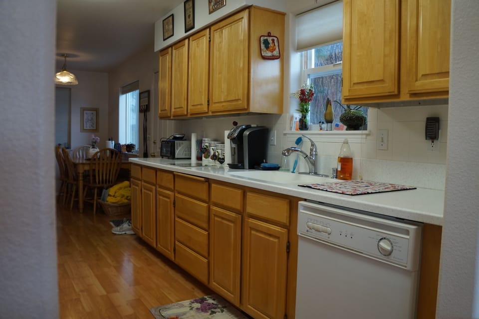 Plenty of counter space to prepare meals. Keurig for coffee!